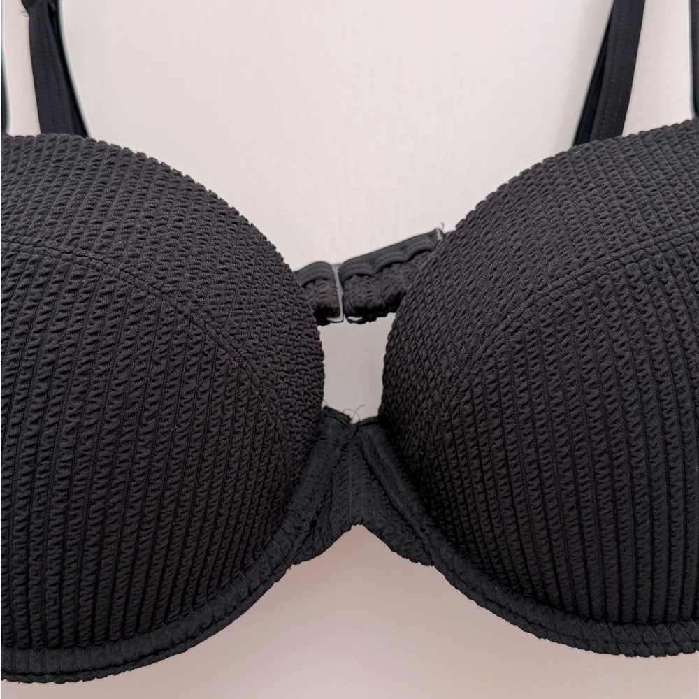 Pink by VS Textured Underwire Swim Bikini Top - Picture 4 of 9